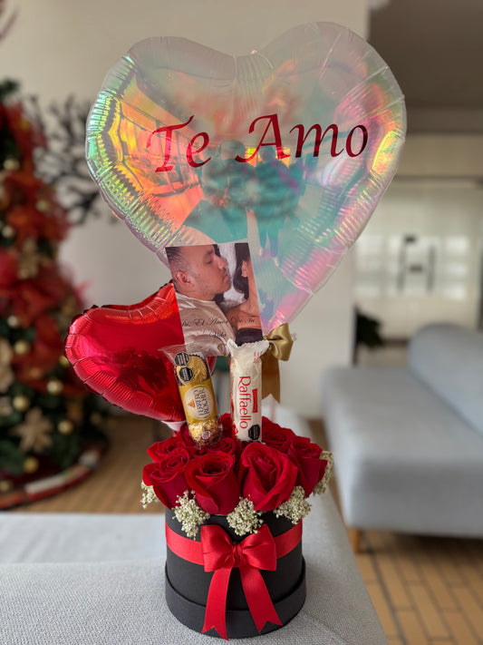Caja Corazón con rosas y Globos