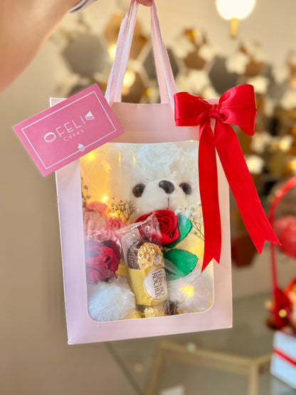 Detalle con Peluche, Ferrero y Flores – Ofeliacakes