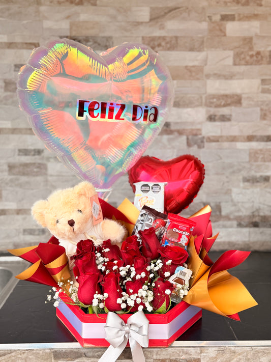 Caja Premium Feliz Día con Rosas, Peluche y Chocolates