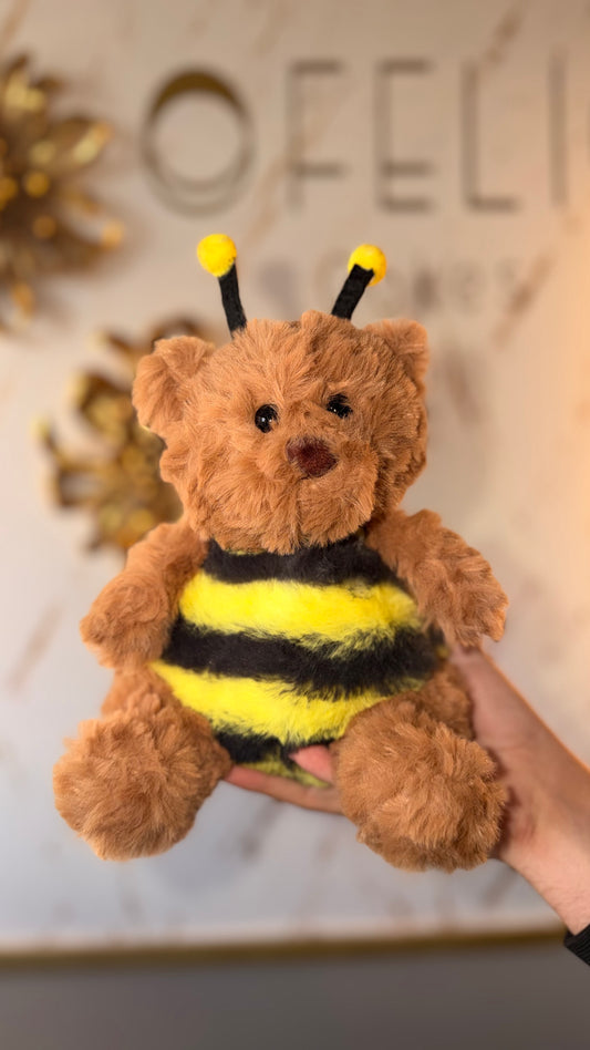 Peluche Abejita Tierna 22 cm – OfeliaCakes