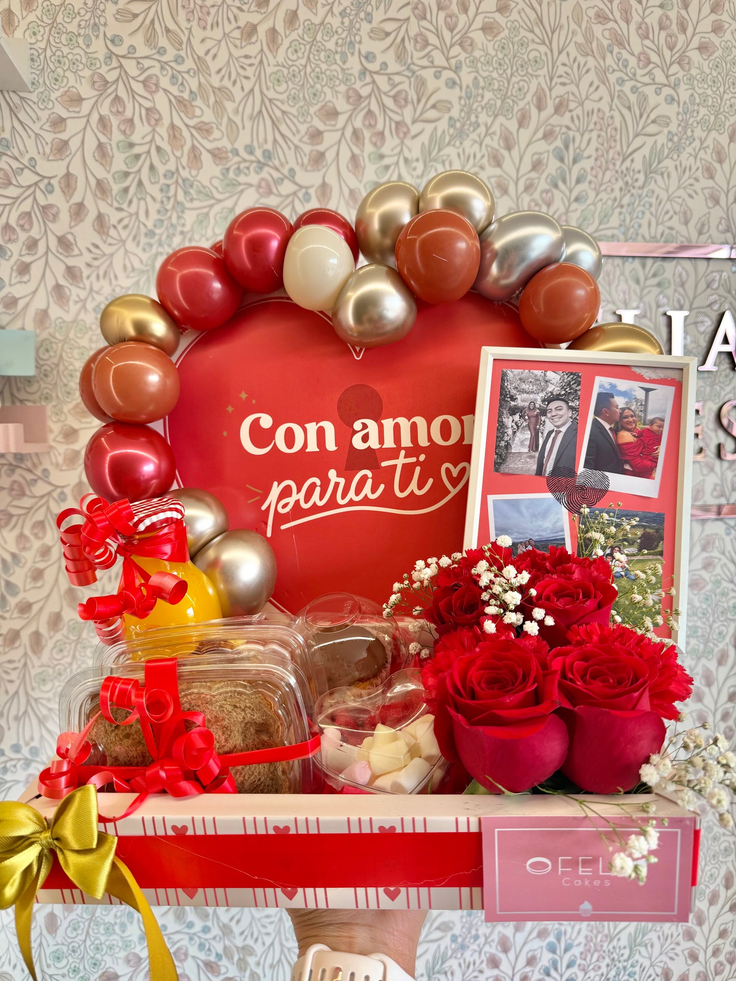 Desayuno Sorpresa Con Amor para Ti con Flores